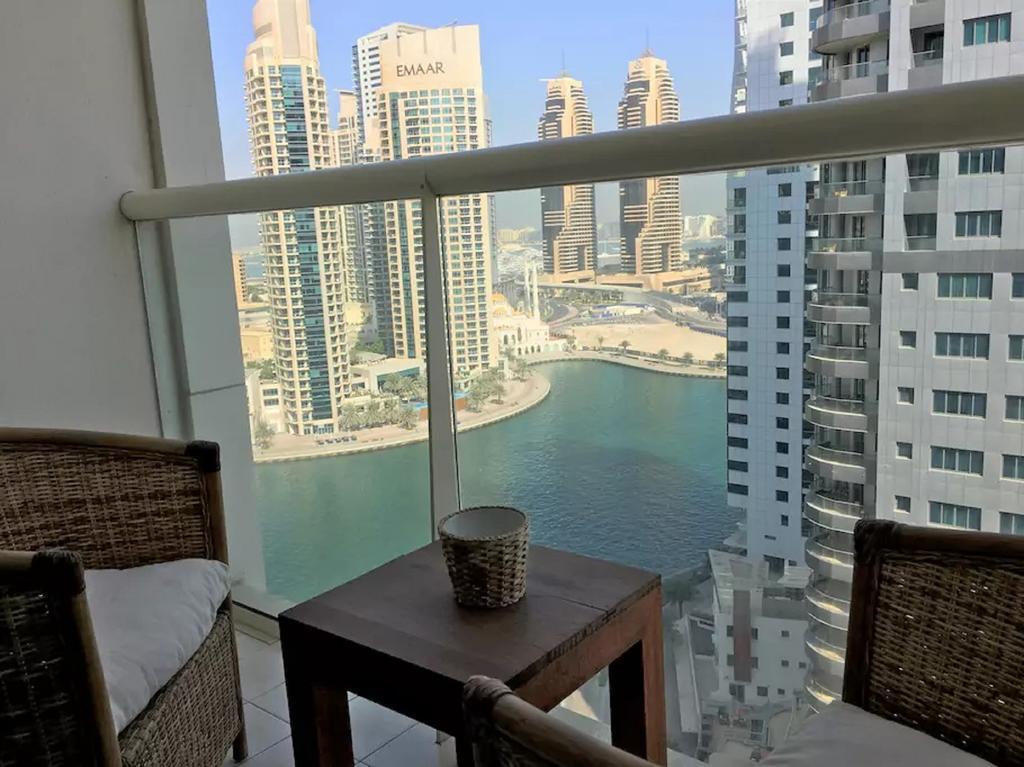 Higuests Vacation Homes - Marina Views Dubai Eksteriør bilde